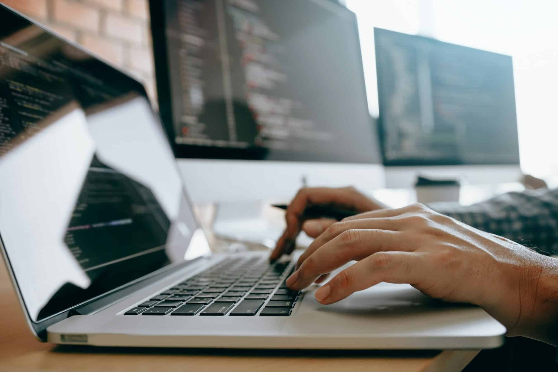 Agence web lyon : comment choisir la meilleure équipe ? - Webhuit